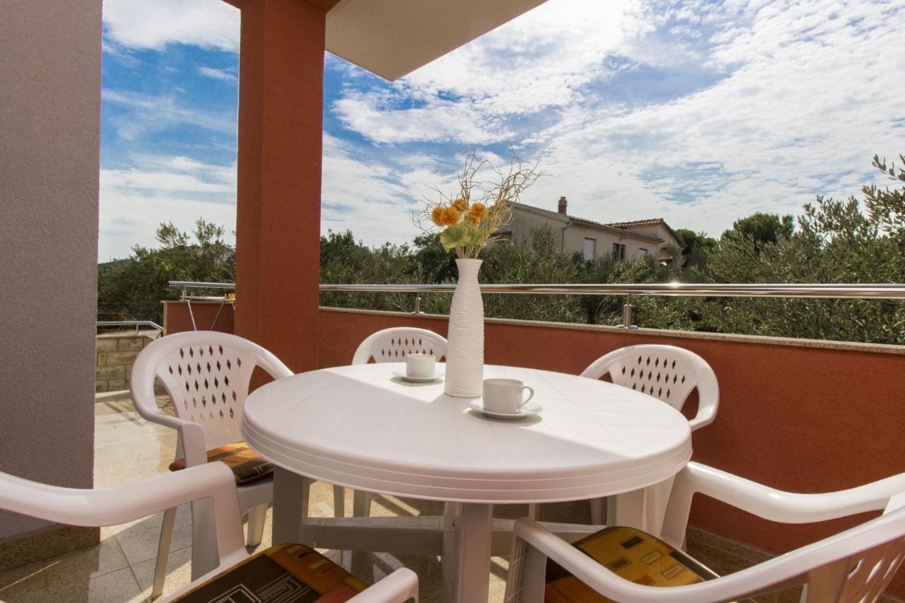 Apartments Lenija Jadrija Εξωτερικό φωτογραφία