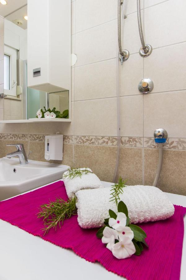 Apartments Lenija Jadrija Εξωτερικό φωτογραφία
