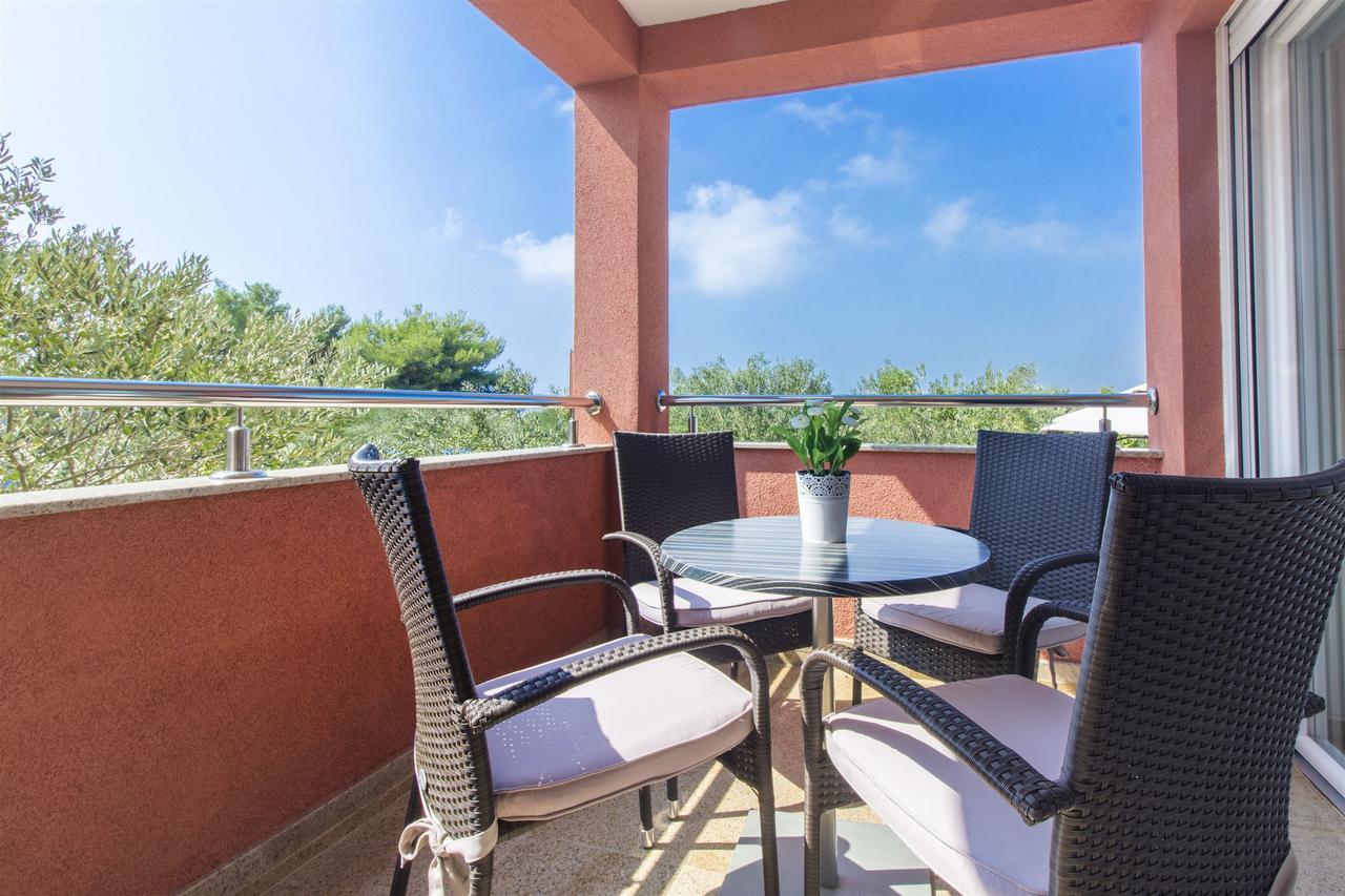 Apartments Lenija Jadrija Εξωτερικό φωτογραφία