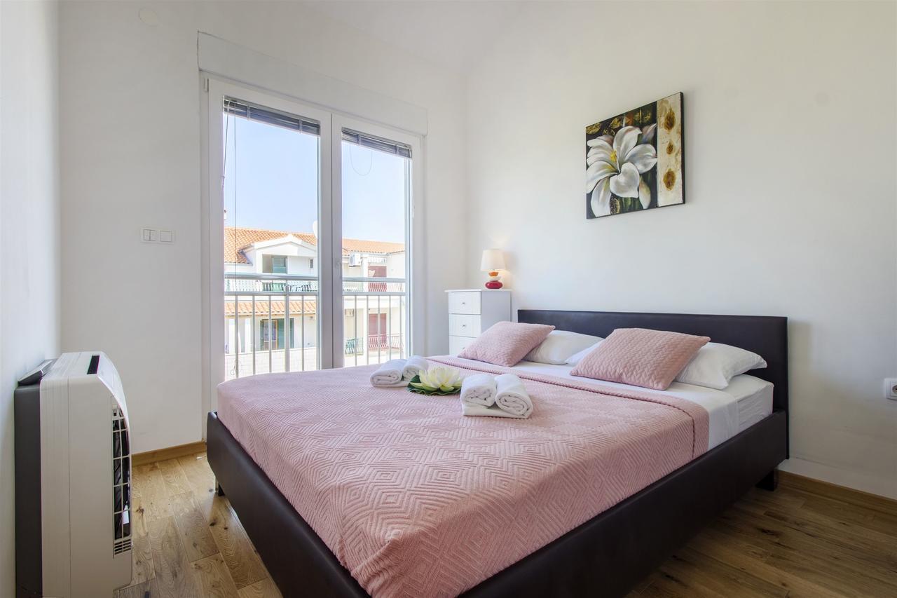 Apartments Lenija Jadrija Εξωτερικό φωτογραφία