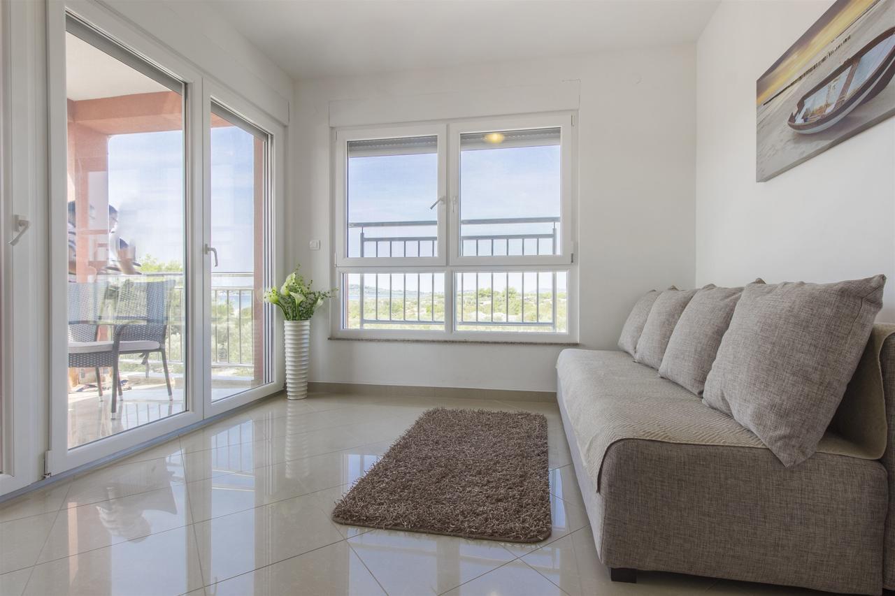 Apartments Lenija Jadrija Εξωτερικό φωτογραφία