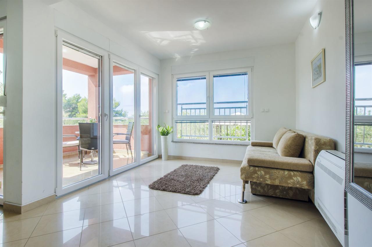 Apartments Lenija Jadrija Εξωτερικό φωτογραφία
